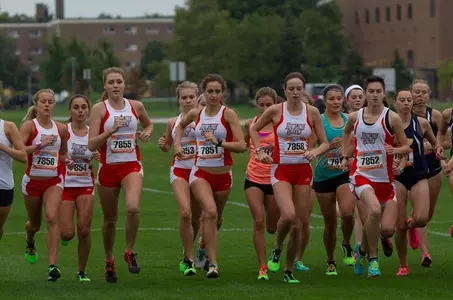 Women's XC team start