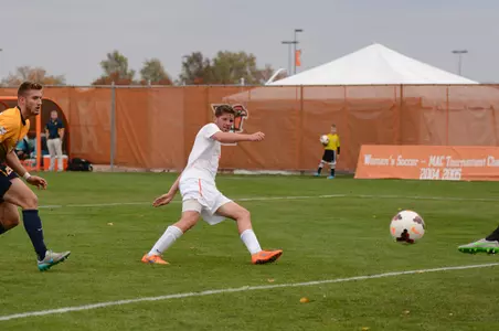 Max Auden v WVU - Oct 24 2015 - Larry Clapper photo