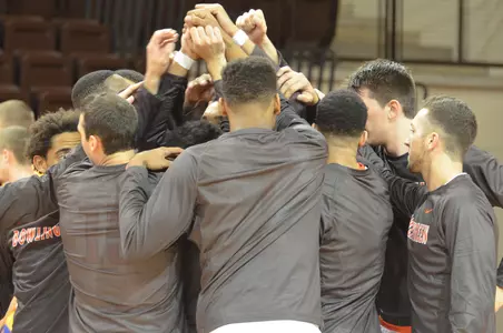 2015-16 mbb pregame huddle - NDC