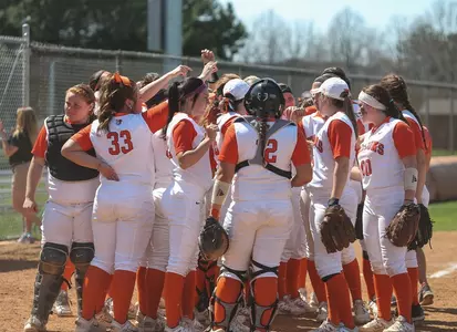 Huddle vs Ohio - April 17 2015 - Ruben Kappler photo
