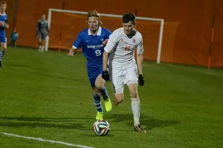 Oct 18 2014 v UB - Larry Clapper photo