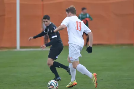 Chase Betenson - Nov 1 2014 v WMU - Kyle Howard photo
