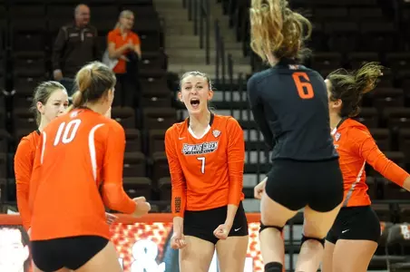 team_celebration_4_vs_Loyola.jpg