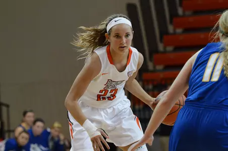 Kennedy Kirkpatrick v South Dakota State - Dec 21 2015 - Larry Clapper