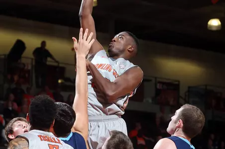 Rasheed_Worrell_vs_Oakland_City_4.jpg