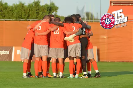 NSCAA academic award - team huddle photo by Cutcher