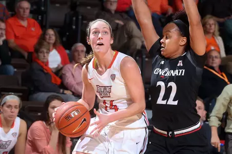 Carly Santoro v Cincinnati - Nov 15 2016 - Bianca Garza photo