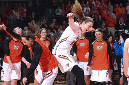 Rachel Konieczki Miriam Justinger v Buffalo - Christine Nelson photo