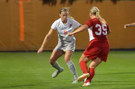 Alexis_Fricke-3-vs-Miami.jpg