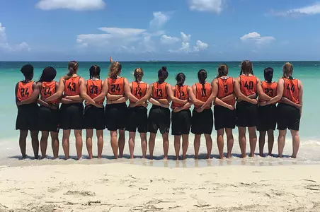 BGSU women's basketball on beach - Aug 16 2016