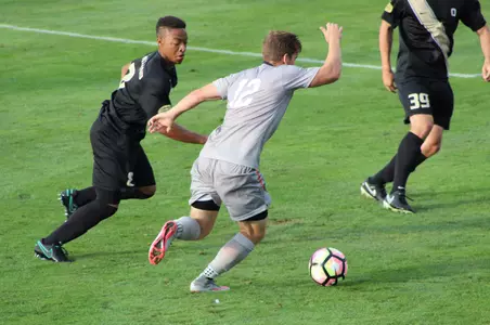 Peter Pugliese v Oakland Aug 13 2016 - Amanda Cutcher photo