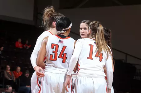 Huddle vs NIU - Jan 4 2017 - Bianca Garza photo