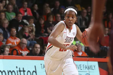 Caterrion Thompson - Jan 14 2016 v CMU - Chrstine Nelson photo