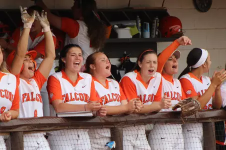 Bench celeb v Akron - April 28 2017 - Cutcher