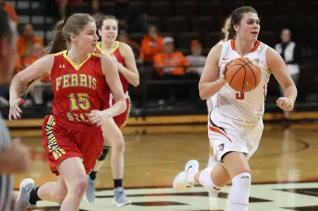 Andrea Cecil v Ferris State - Dec 18 2017 - Brad Phalin photo