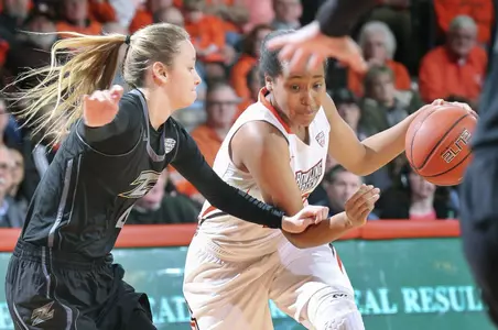 Caterrion Thompson - Feb 4 2017 v Akron - Craig Bell photo