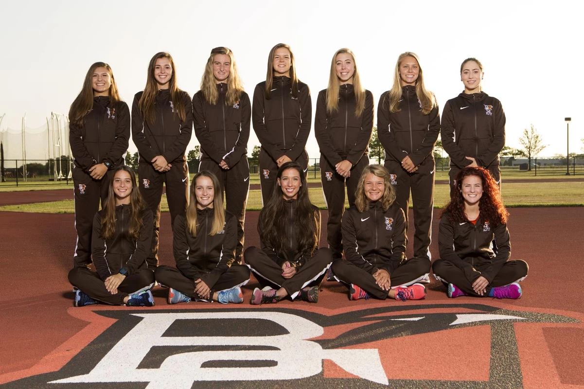 2017 Women's Cross Country Team