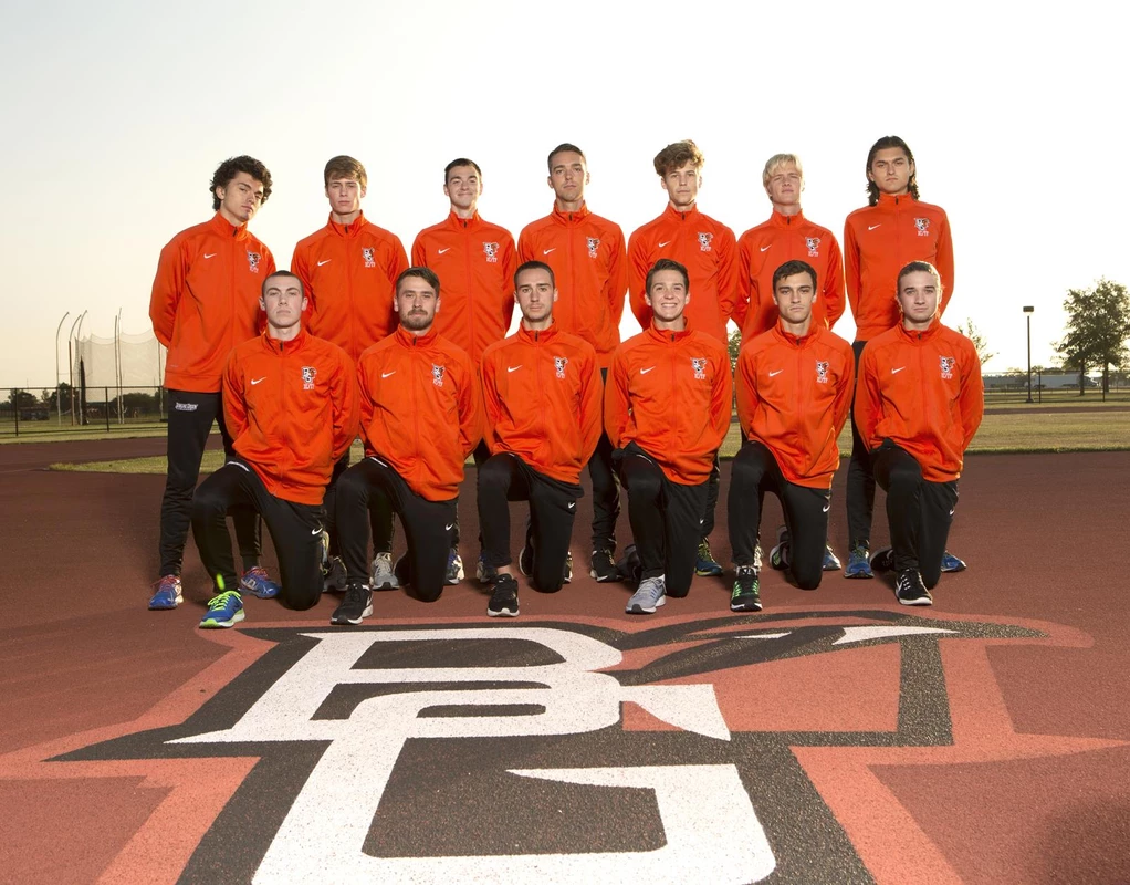 2017 Men's Cross Country Team