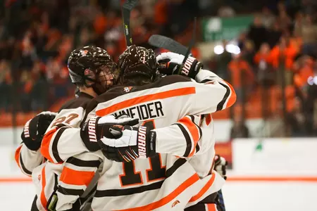Taylor Schneider scores