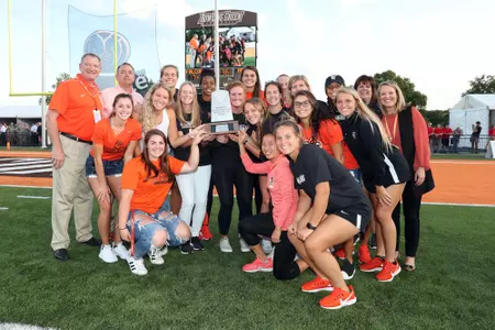 2019 FAR Award For Female Teams