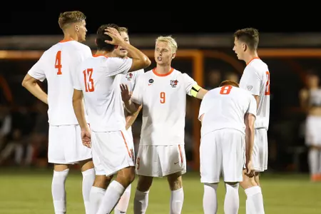 Huddle - BGSU men's soccer