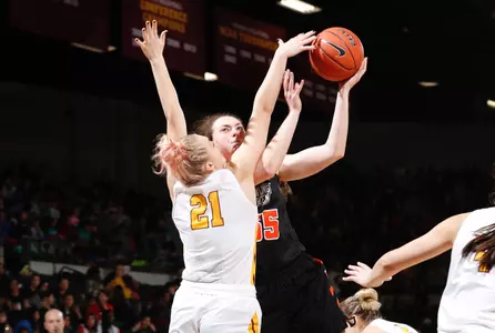 Angela Perry at Loyola Chicago - Dec 16 2019