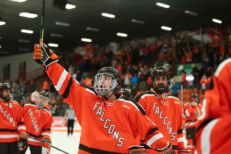 Hockey v. Notre Dame