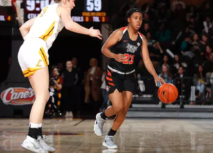 Caterrion Thompson at Loyola Chicago - Dec 16 2019