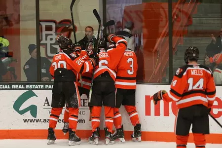 Hockey v. Notre Dame