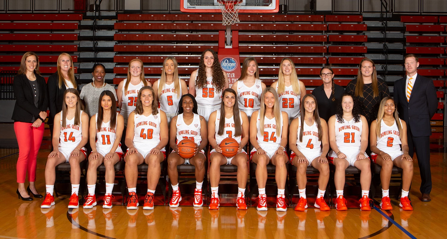 Team photo - BGSU women's basketball 2019-20