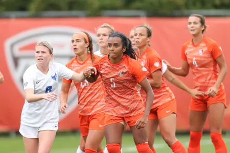 Nikhita Jacob Lynsey Spotts - Sept 29 2019 v Buffalo