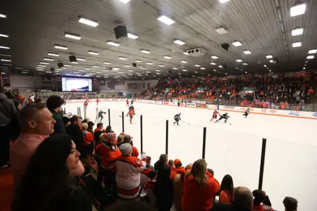 Hockey v. Notre Dame