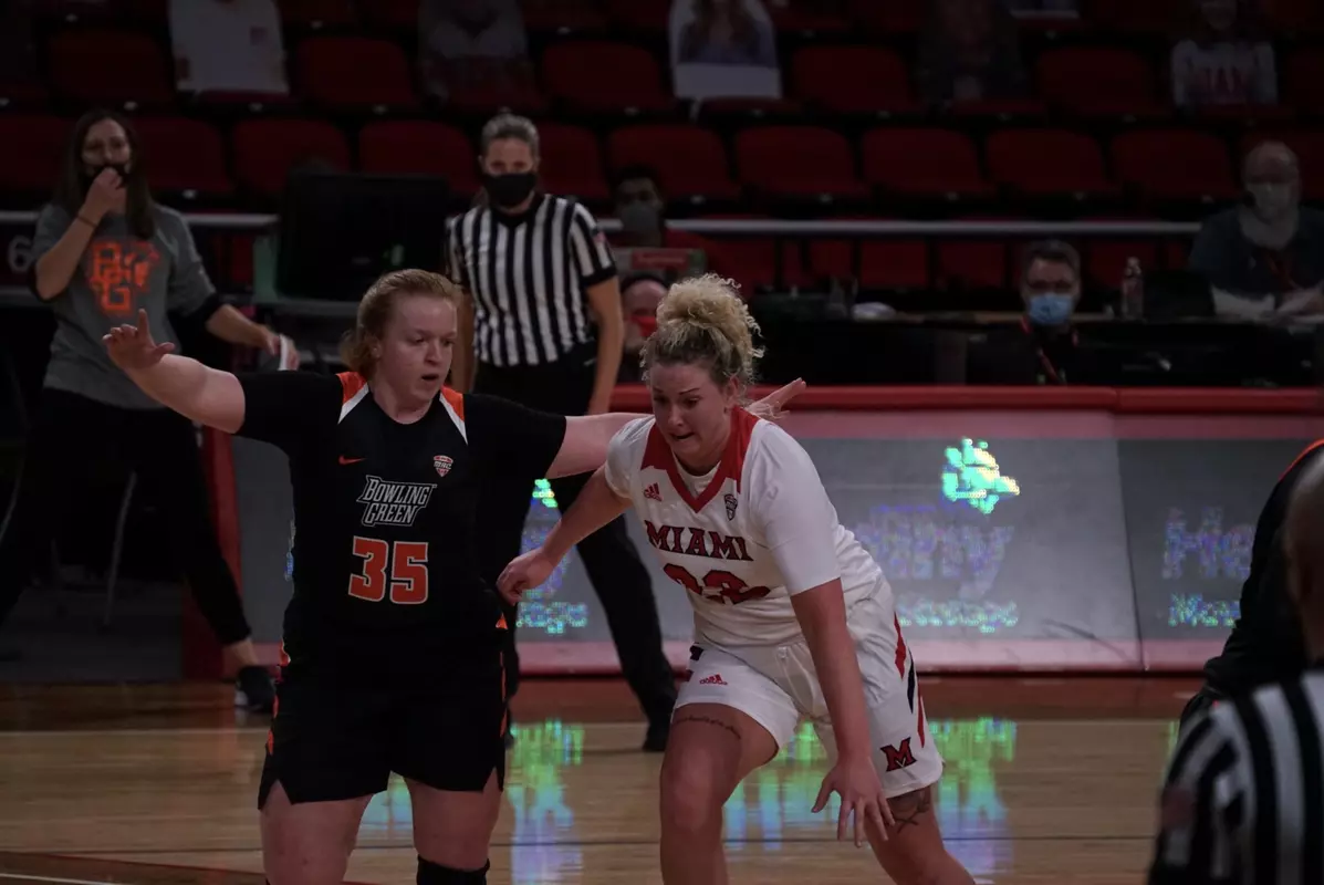 Kadie Hempfling guards MU's Taylor Boruff - Jan 23 2021