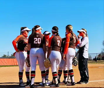 Sarah Willis - huddle - spring 2021