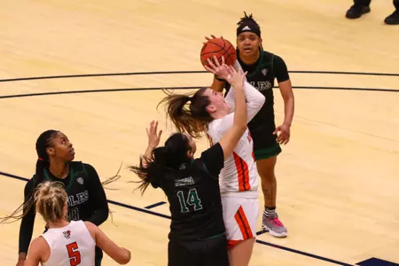 Kenzie Lewis vs Eastern Michigan - March 10 2021 - Scott Grau photo