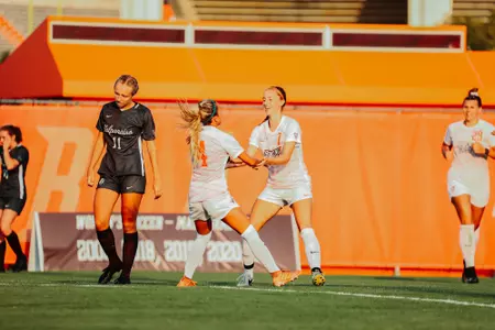 Rylee Clark Maya Dean v Valparaiso