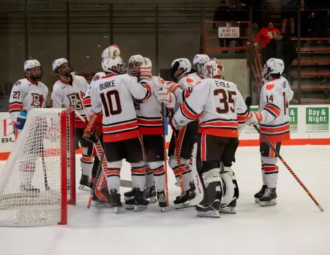 HKY_UST_GAME_1