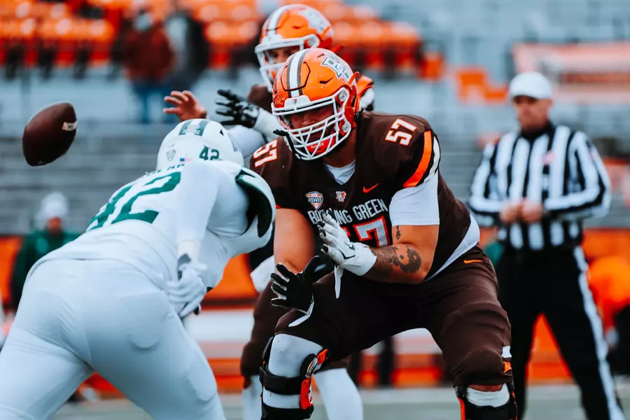 Alex Padgett game action