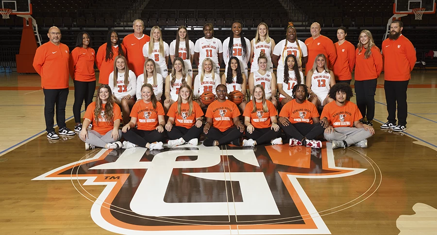Women's Basketball - 2023-24 team photo - players, coaches & managers