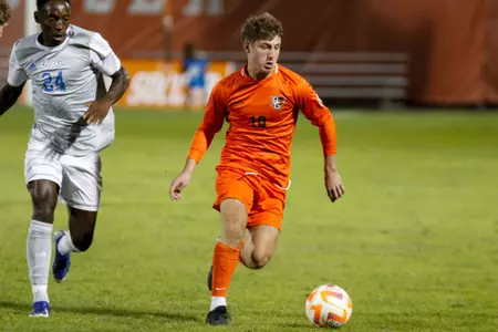 Ryko Bodurov v Drake - uncropped version to use inside story