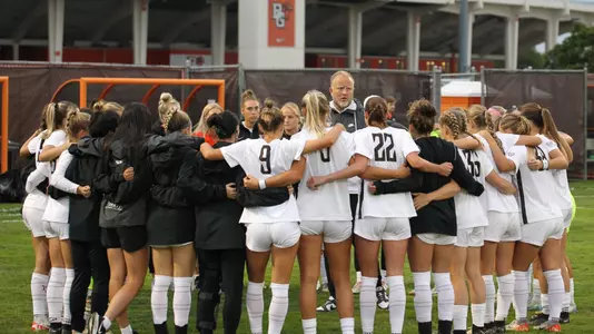 Huddle - Pre-match - Coach Fox - Entire Team - vs. Ohio