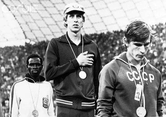 Dave Wottle National Anthem