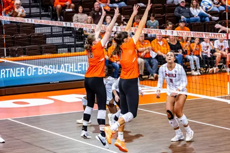 BGSU Block vs. NIU