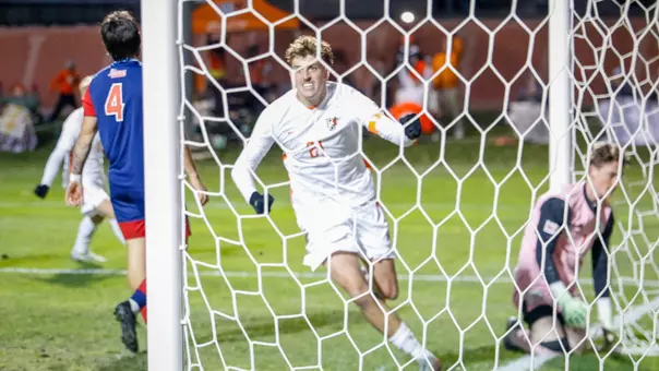 Trace Terry scores v UIC | Oct. 31, 2025