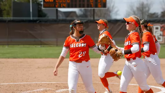 Morgan Beckham (29), Peyton Steffes (7) v WMU | April 12, 2025