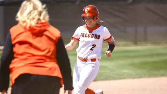 Hannah Hunt homers v Miami | April 30, 2025