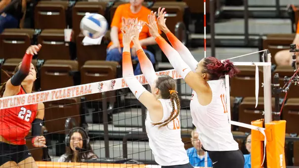 BGSU Volleyball Block