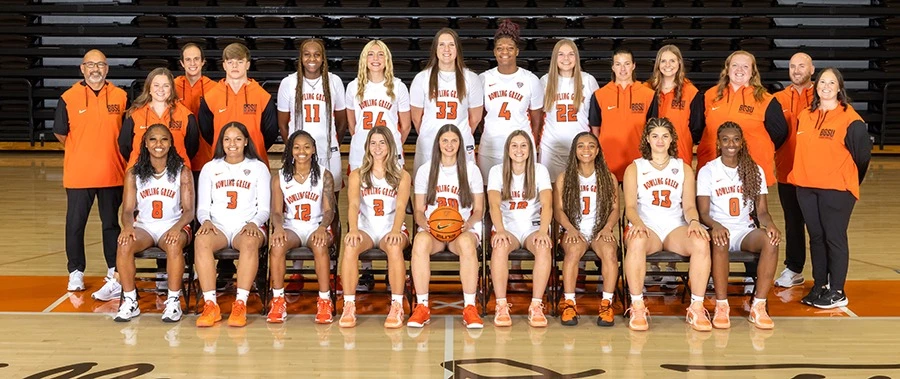 W.Basketball Team Photo | 900 | Photo by Brian Dempsey