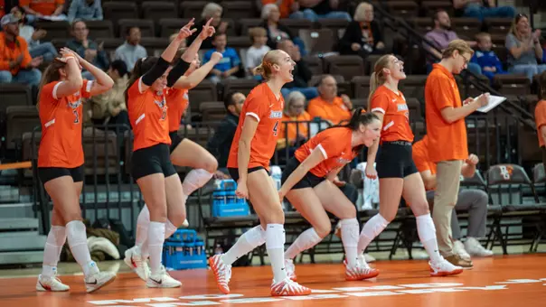 Ava Buddelmeyer celebrates a Bowling Green kill at the Stroh Center