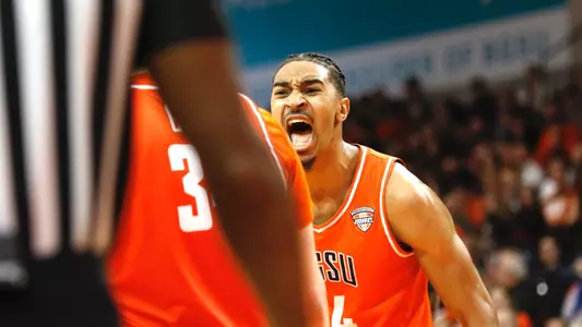 Sam Towns Celebrates vs. Toledo -- Feb. 14, 2026